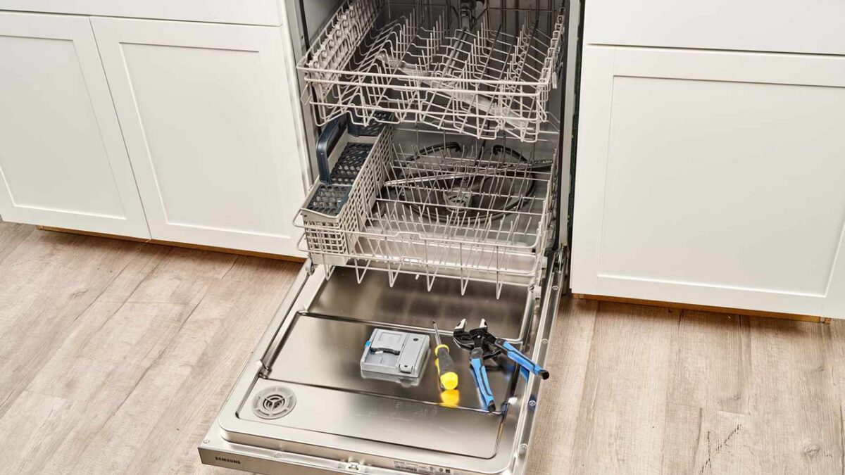 علت روشن نشدن ماشین ظرفشویی و روش عیبیابی