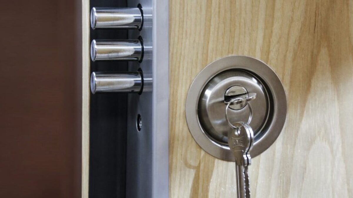 آموزش تعویض مغزی قفل درب ضد سرقت (تصویری و گامبهگام)